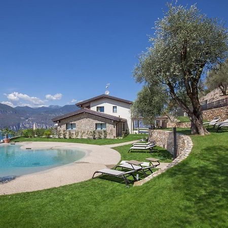 Villa Divina - Apt Icona Con Piscina E Vista Lago Castelletto Di Brenzone Eksteriør bilde
