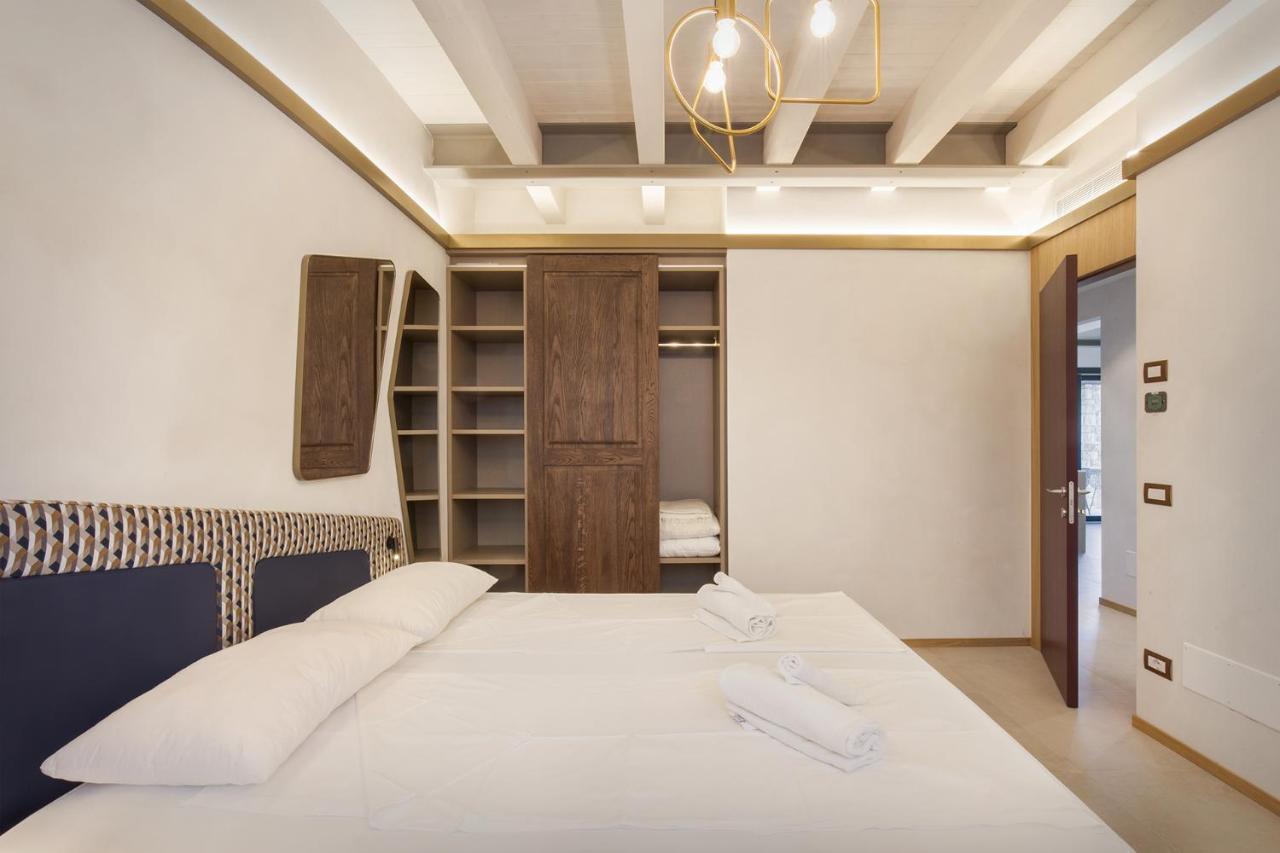 Villa Divina - Apt Icona Con Piscina E Vista Lago Castelletto Di Brenzone Eksteriør bilde