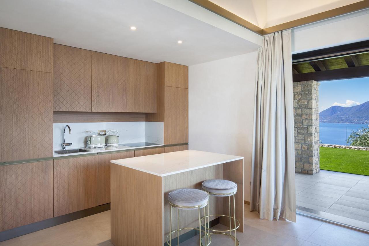 Villa Divina - Apt Icona Con Piscina E Vista Lago Castelletto Di Brenzone Eksteriør bilde